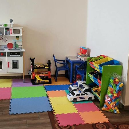 Megyehaz Apartman Appartement Makó Buitenkant foto